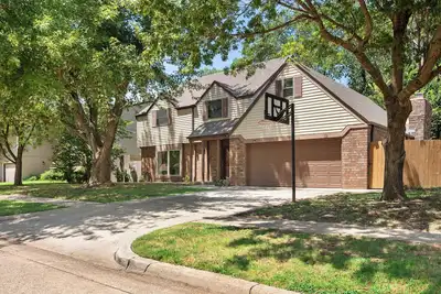 Image de Beautiful Spacious Home near Ou Campus