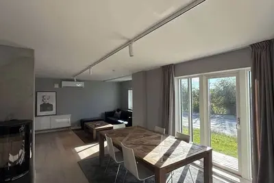 Image de 2-Bedroom  Apartment w/      Free Parking
