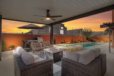 Image de Game Room | Pool & Spa Oasis