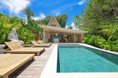 Image de Luxe Jungle Retreat • Bali-Style