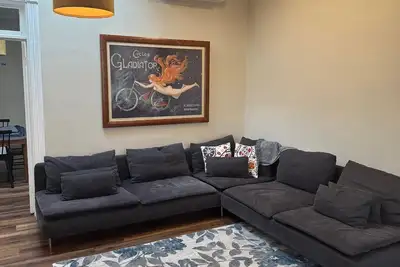 Image de Charming Downtown Apartment with Bluff Views in Historic Decorah.