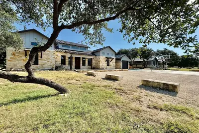 Image de 5 Bed Room House with Pool, Pickleball, Basketball, Sand Volleyball on Hole #1