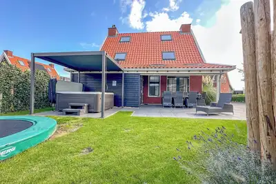 Image de Villa de luxe pour le bien-être, près de la mer