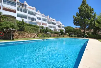 Image de Luxurious 3 Bed Duplex home, Direct Access To Pool & Gardens & amazing sea views