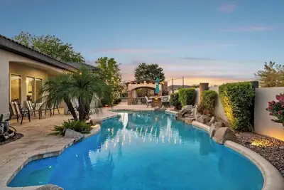 Image de Resort-Style Retreat w/Pool & Pickleball Court