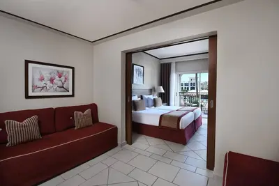Image de Three Family Rooms + 12 Pools, Tennis, Full-service Spa & Private Beach Access