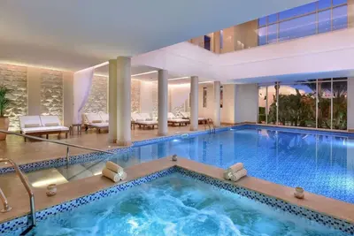 Image de Group-Friendly Swim-Up Escape | 4 Rooms, Spa, Yoga, Pools & Beachfront Bliss