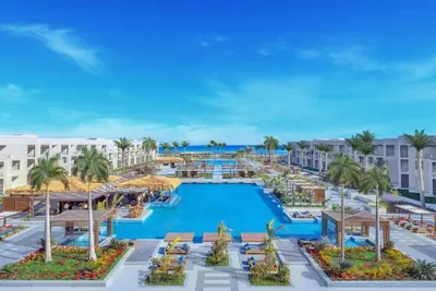 Image de Group Stay in 4 Pool-View Rooms | Private Beach, Spa & Diving Spots Access