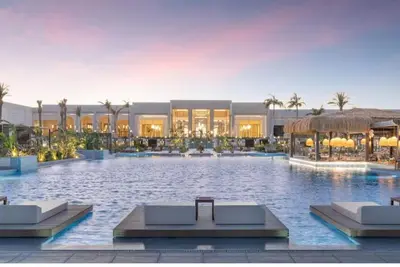 Image de 3-Room Group Retreat | Pools, Spa, Kids’ Club & Direct Beach Access