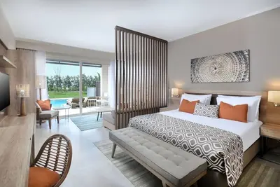 Image de 4 Executive Suites | Pools, Private Beach, Spa, Paddle Tennis & More Fun