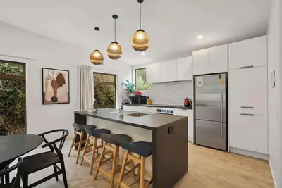 Image de Serenity on Lomond – Ski, Relax, Repeat in Qt