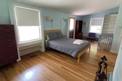 Image de Spacious Woods Hole Beach Retreat