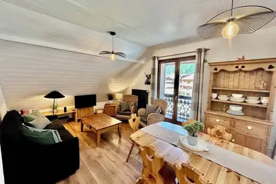 Image de Superb Duplex in Village Centre