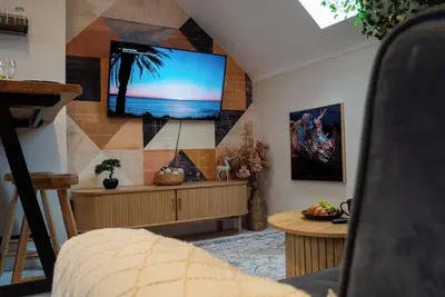 Image de Upbeat Jungle Loft Apartment