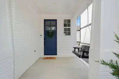 Image de New Gorgeous Home-Oxford Commons - 2 miles from Sq