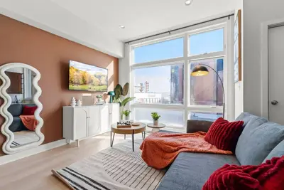 Image de 1br | Bsl Subway | Steps to Met | Family Friendly