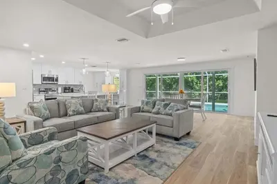 Image de Unwind in tropical paradise at Sunflower Cottage