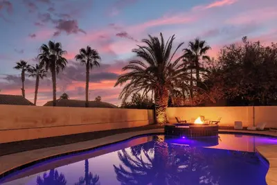 Image de Sun and Shade Oasis  by J and Amy Bl 991449