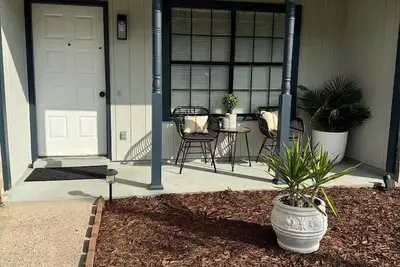 Image de New Listing Specials & Long Stay Discounts