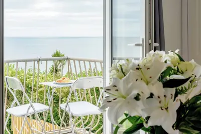 Image de 8 chambres à coucher à Downderry