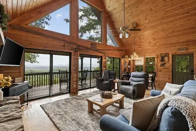 Image de Cabin Sweet Cabin | Hot Tub•Game Room•Dog Friendly