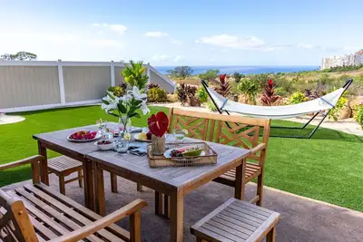 Image de Sleeps 16, 2 Homes | Ocean Views, Shared Pool + Gym, Near the Beach | AvantStay