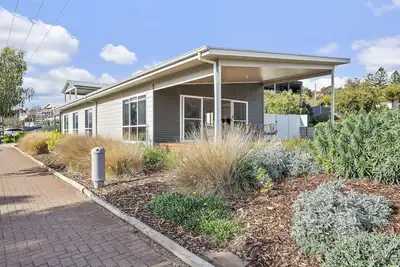 Image de The Shack @ Maslin Beach - The Perfect Blend Of Modern Comfort & Coastal Charm
