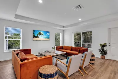 Image de Bradenton Stay w/ Private Pool, Jaccuzi/Hot Tub, Private Terrace & Garage