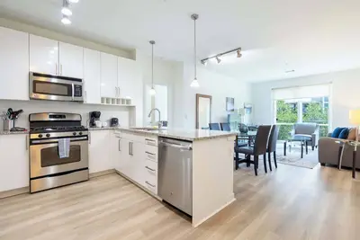 Image de Luxury Apt Downtown Near Restaurants