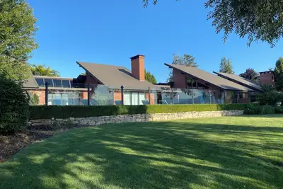 Image de Kelowna Mission Shores Estate