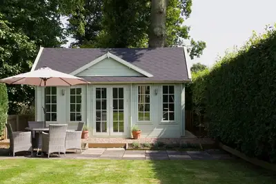 Image de East Lodge, Bughtrig - Sleeping 4 Guests in 2 Bedrooms, Dog Friendly