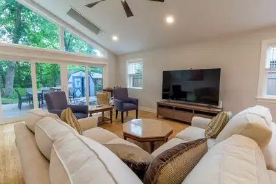 Image de Bright & Quiet 5br Near Beach