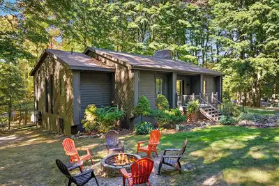 Image de Spacious Resort Home Near Shanty Creek | 3br • 3ba • Pool • Firepit