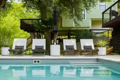 Image de Lake Access | Pool | Loungers | Fire Pit | Grill