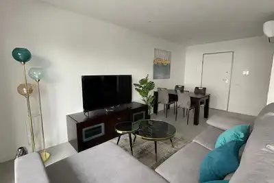 Image de Brand New 2 Bdr Apartment With Pool by LovelyStay