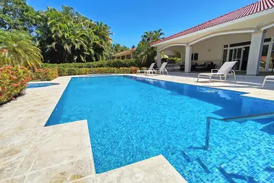 Image de Luxurious 5-Bedroom Villas with Private Pools in Secure Gated Community +Bonus