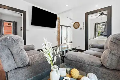 Image de Cozy 4br Home in Heart of Niagara Falls