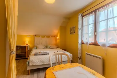 Image de Chambre d'hotes Le Pesquit avec terrasse partagée, jardin commun et climatisation