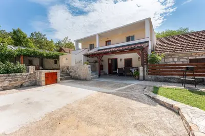 Image de Superbe maison de 2 chambres à Medvida