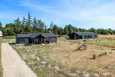 Image de Superbe maison à Jerup avec sauna
