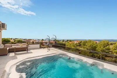 Image de Magnifique appartement de 2 chambres à Vir