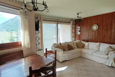 Image de Appartement fonctionnel pour 5 personnes avec animaux acceptés, parking et balcon sud