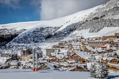 Image de T2 + Cabine | Ski aux pieds! Spa Inclus