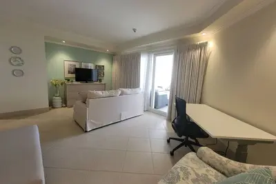 Image de Stunning Beachfront 2-bedroom Condo with Ac in Barbados