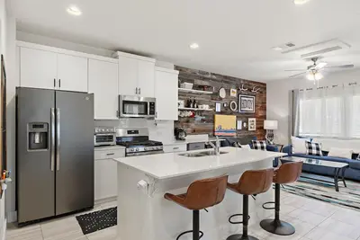 Image de Charming 3-bedroom Townhome conveniently located in Georgetown