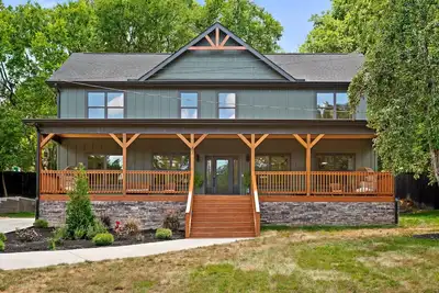 Image de Modern + Comfort  Home Close to Chattanooga