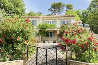Image de Venez vivre une expérience unique au cœur de la Provence Verte!