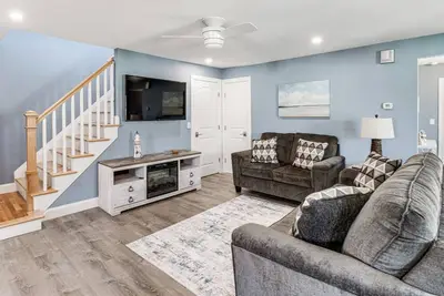 Image de 5 Blocks to Wildwood Beach: Family Getaway!