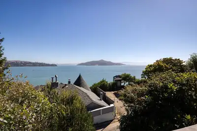 Image de Haven Sf - Stunning Views, Serenity, Minutes to Sf
