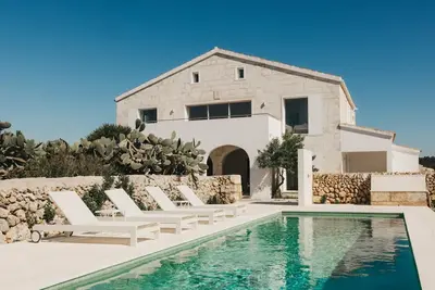 Image de L’essence de Minorque: maison de campagne unique